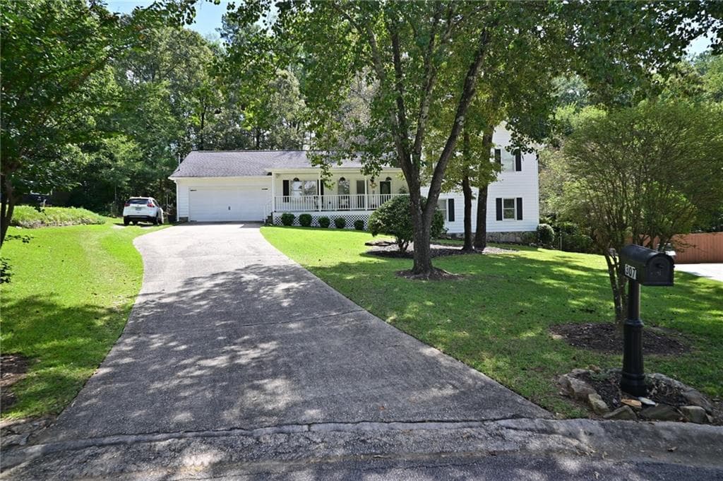 4 bedroom, 2 bathroom, 1,976 sq ft single family residence for sale at 307 Rockland Way, Lawrenceville, GA 30046 — photo 5