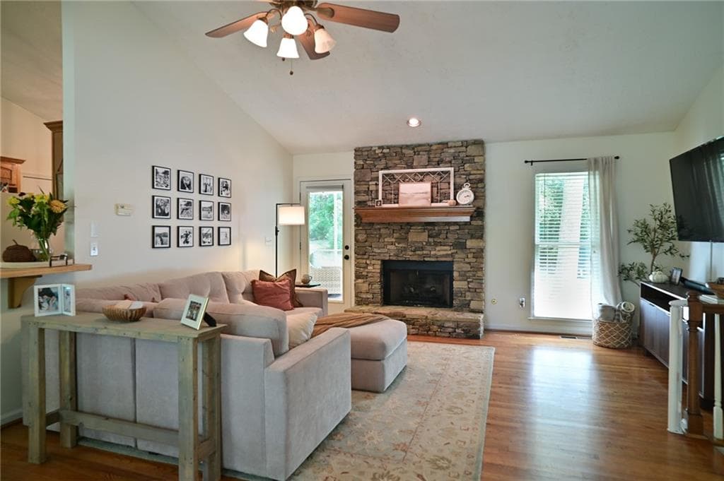 4 bedroom, 2 bathroom, 1,976 sq ft single family residence for sale at 307 Rockland Way, Lawrenceville, GA 30046 — photo 10