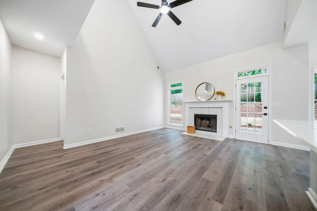 4 bedroom, 3 bathroom, 2,228 sq ft single family residence for sale at 4052 Thornbrook Lane, Marietta, GA 30066 — photo 10