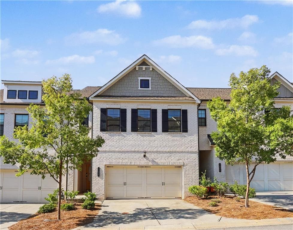 3 bedroom, 3 bathroom, 2,225 sq ft townhouse for sale at 3434 Senna Road, Duluth, GA 30096 — photo 3