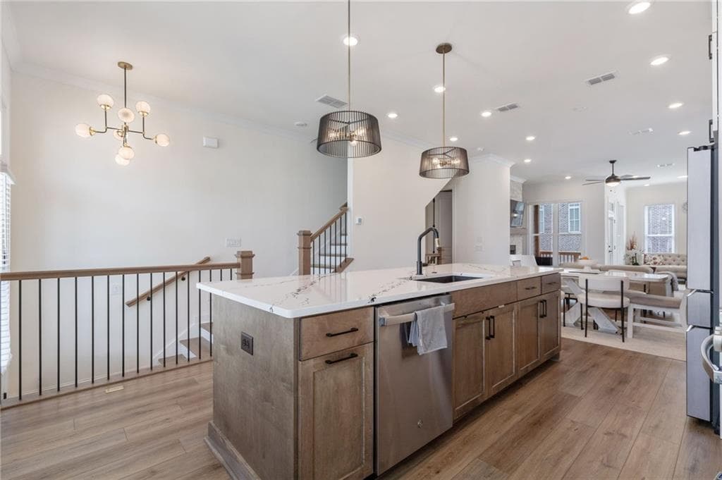 3 bedroom, 4 bathroom, 2,200 sq ft townhouse for sale at 4546 Watervale Way, Peachtree Corners, GA 30092 — photo 8