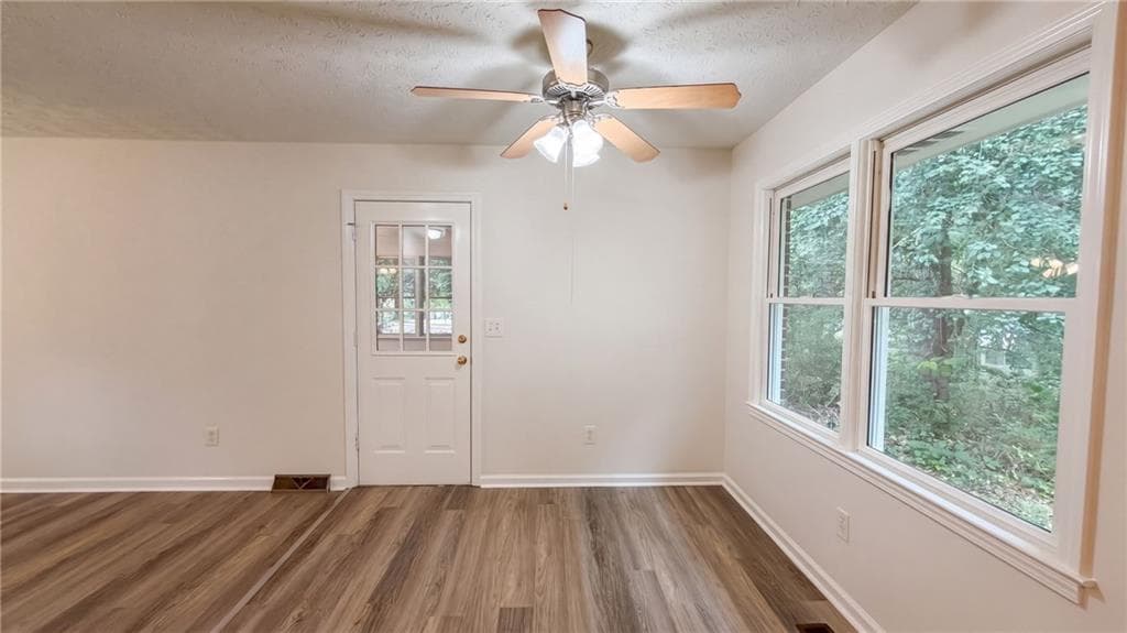 2 bedroom, 1 bathroom, 1,181 sq ft single family residence for sale at 8181 Highland Drive, Covington, GA 30014 — photo 7