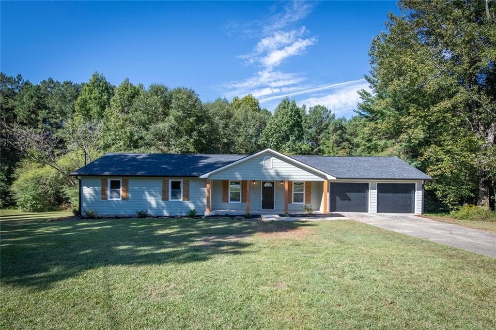 4 bedroom, 3 bathroom, 2,492 sq ft single family residence for sale at 30 Wood Valley Circle, Carrollton, GA 30117