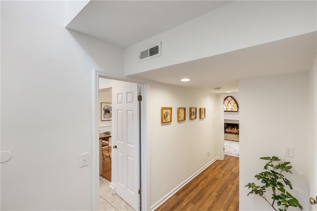 2 bedroom, 3 bathroom, 1,536 sq ft townhouse for sale at 866 E Ponce De Leon Avenue, Decatur, GA 30030 — photo 5