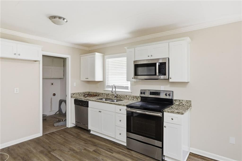 3 bedroom, 2 bathroom, 1,468 sq ft single family residence for sale at 3621 Sherrydale Lane, Decatur, GA 30032 — photo 10