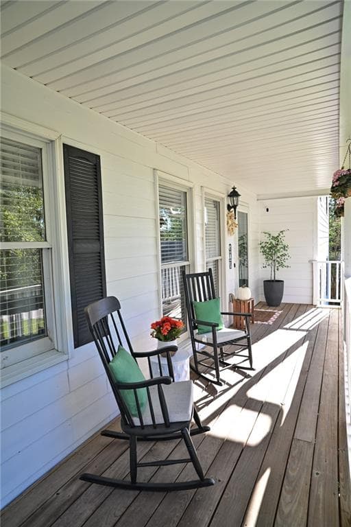 4 bedroom, 2 bathroom, 1,976 sq ft single family residence for sale at 307 Rockland Way, Lawrenceville, GA 30046 — photo 8
