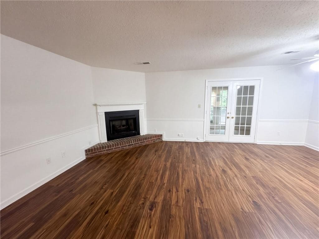 3 bedroom, 3 bathroom, 1,536 sq ft townhouse for sale at 5997 Wintergreen Road, Norcross, GA 30093 — photo 3