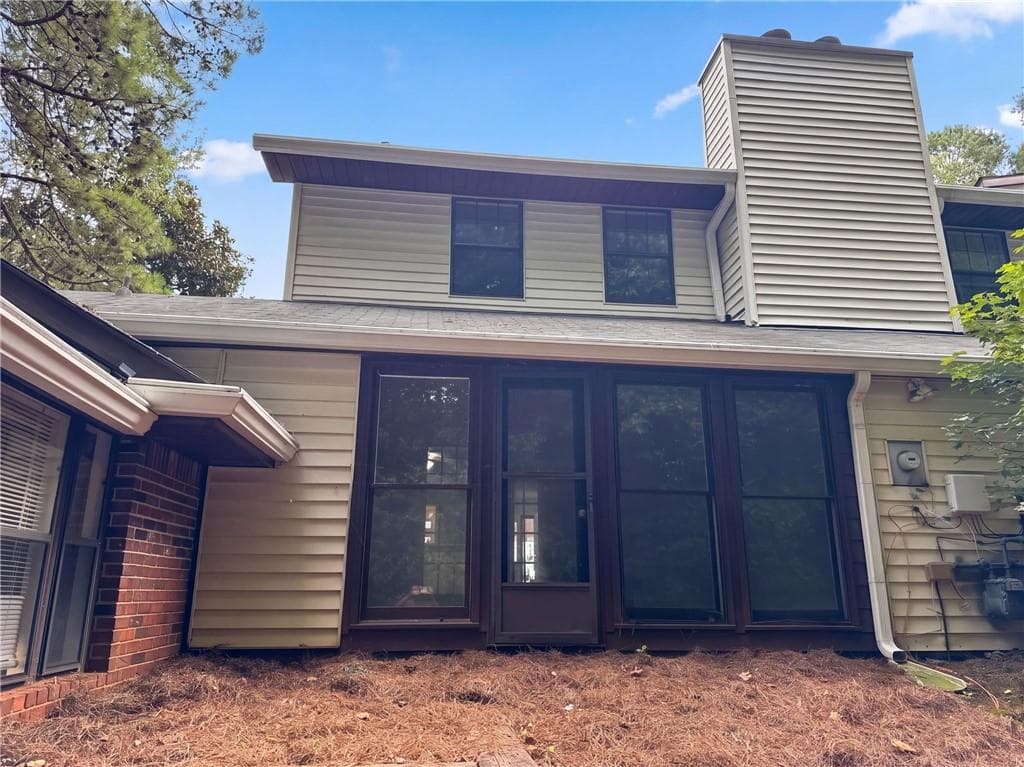 3 bedroom, 3 bathroom, 1,536 sq ft townhouse for sale at 5997 Wintergreen Road, Norcross, GA 30093 — photo 5