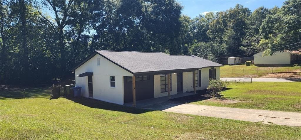 4 bedroom, 2 bathroom, 1,273 sq ft single family residence for sale at 118 Patton Drive, Columbus, GA 31903 — photo 4