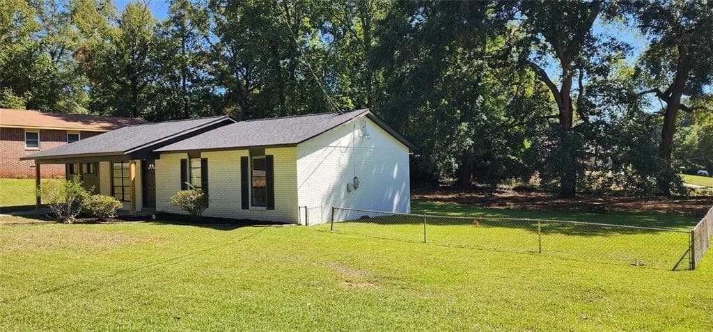 4 bedroom, 2 bathroom, 1,273 sq ft single family residence for sale at 118 Patton Drive, Columbus, GA 31903 — photo 5