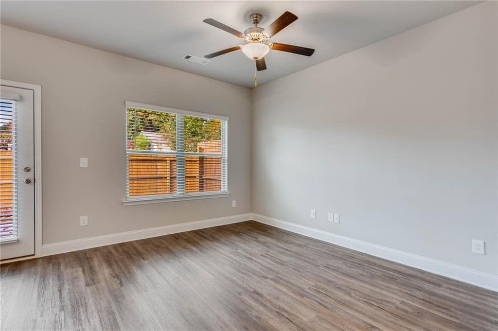3 bedroom, 3 bathroom, 1,970 sq ft townhouse for rent at 500 Rockfern Court, Lilburn, GA 30047 for $2,495 a month — photo 3