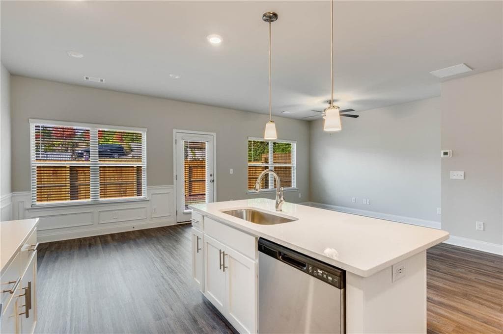 3 bedroom, 3 bathroom, 1,970 sq ft townhouse for rent at 500 Rockfern Court, Lilburn, GA 30047 for $2,495 a month — photo 8