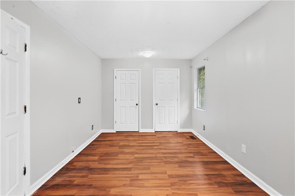 2 bedroom, 3 bathroom, 1,255 sq ft townhouse for sale at 6977 Flagstone Drive, Austell, GA 30168 — photo 4
