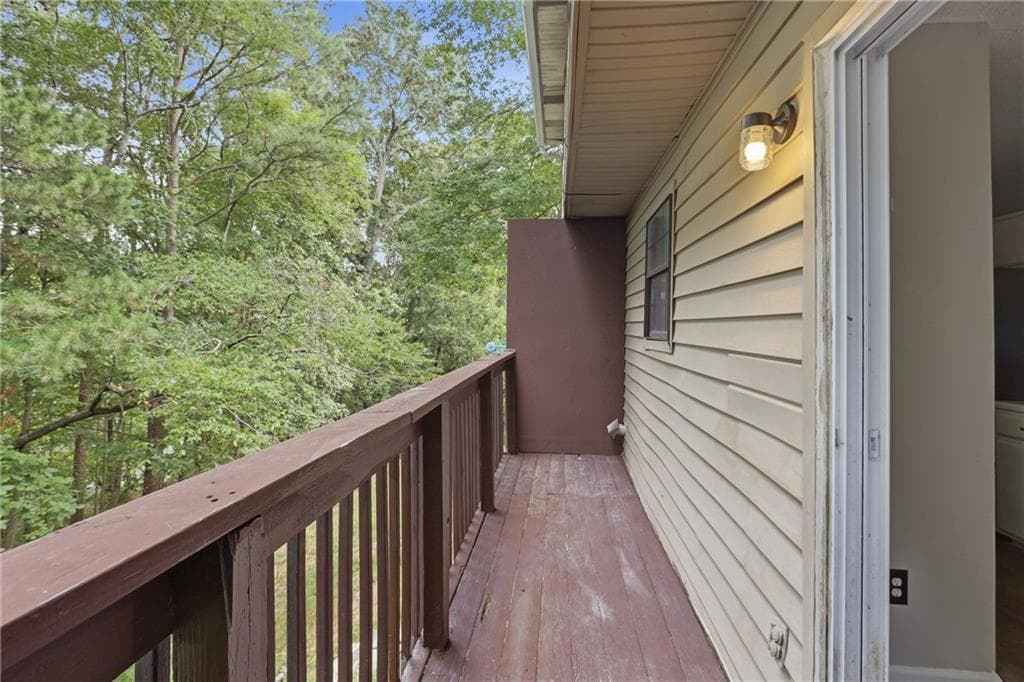 2 bedroom, 3 bathroom, 1,255 sq ft townhouse for sale at 6977 Flagstone Drive, Austell, GA 30168 — photo 5