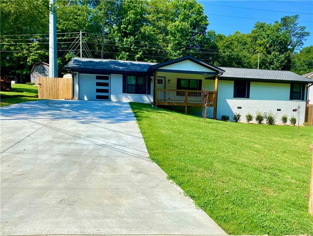 3 bedroom, 3 bathroom, 2,317 sq ft single family residence for rent at 3932 Cherokee Trail, Suwanee, GA 30024 for $2,600 a month — photo 2