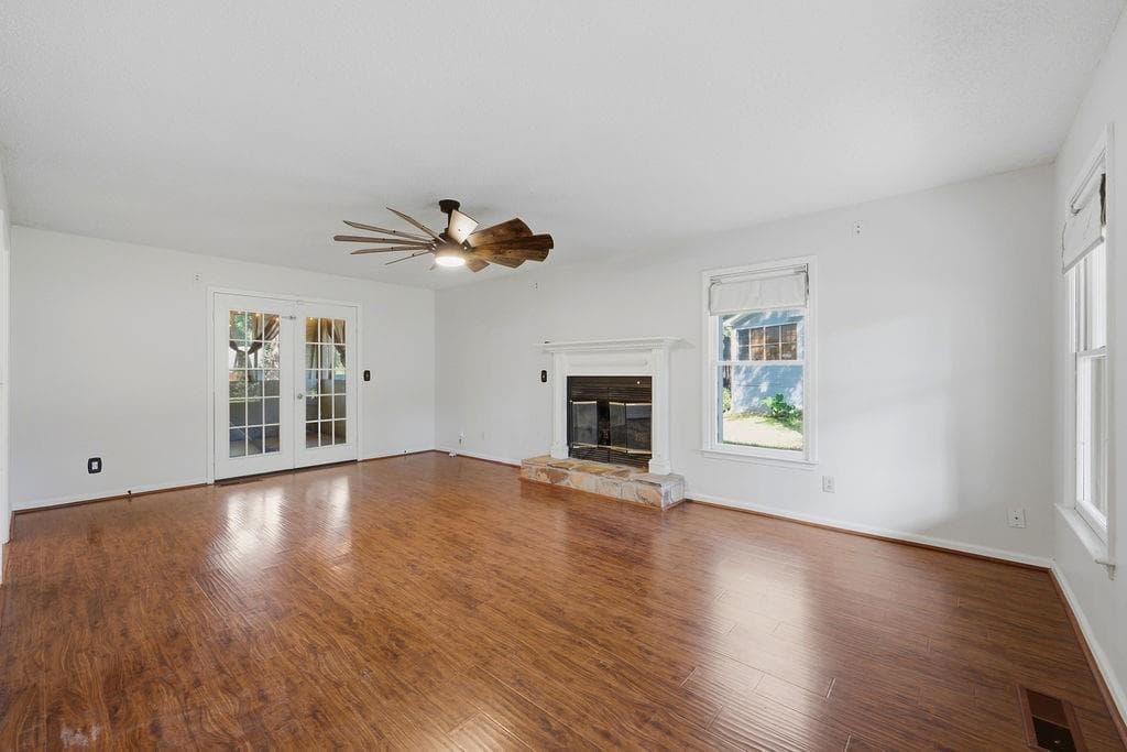3 bedroom, 3 bathroom, 1,924 sq ft single family residence for sale at 18 Heather Lane, Villa Rica, GA 30180 — photo 8