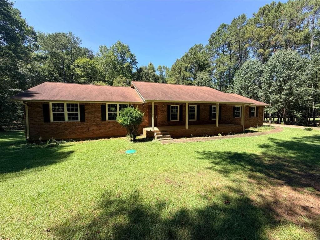 3 bedroom, 1 bathroom, 3,154 sq ft single family residence for sale at 235 Butler Bridge Drive, Mcdonough, GA 30252 — photo 2