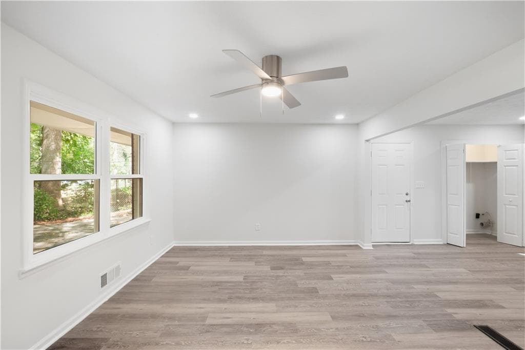 3 bedroom, 2 bathroom, 1,143 sq ft single family residence for sale at 4059 Canby Lane, Decatur, GA 30035 — photo 6