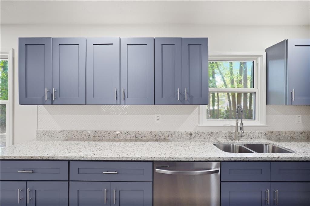 3 bedroom, 2 bathroom, 1,143 sq ft single family residence for sale at 4059 Canby Lane, Decatur, GA 30035 — photo 9