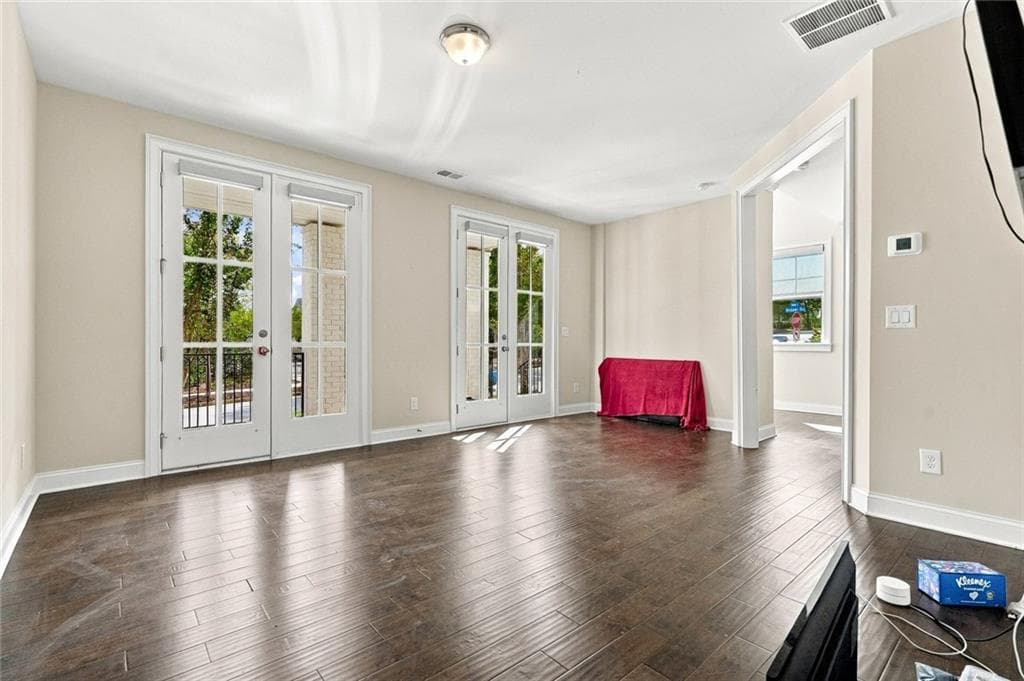 4 bedroom, 4 bathroom, 2,632 sq ft townhouse for sale at 112 Harlow Circle, Roswell, GA 30076 — photo 7