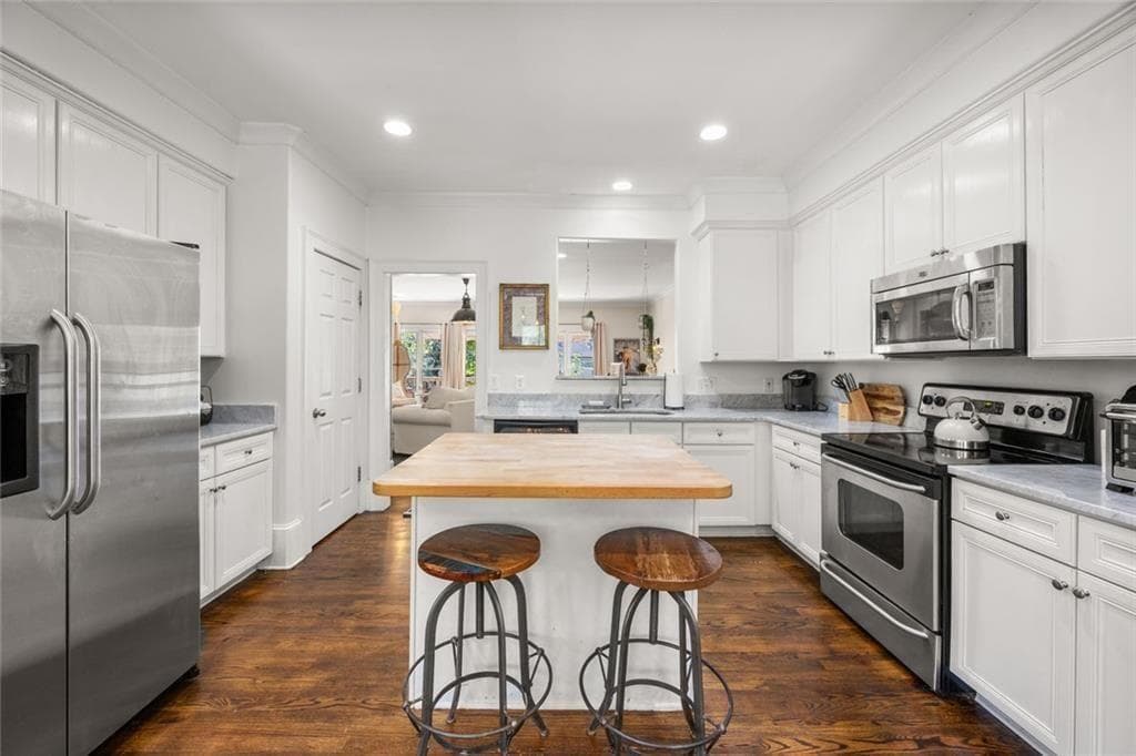 4 bedroom, 4 bathroom, 2,893 sq ft townhouse for sale at 2671 Colgan Court, Atlanta, GA 30317 — photo 7