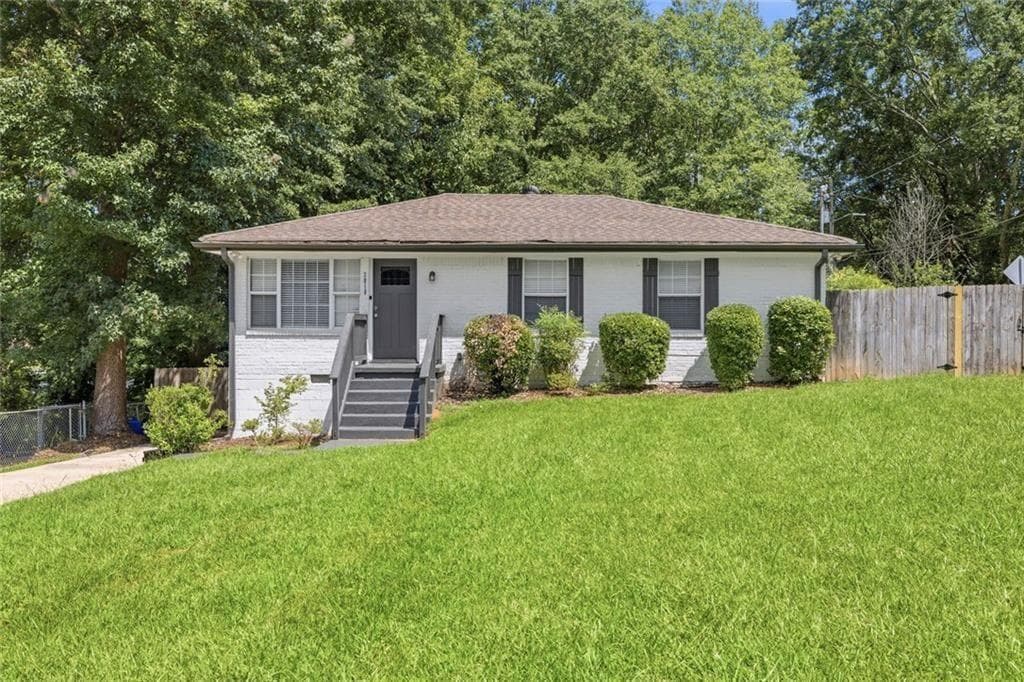 3 bedroom, 2 bathroom, 1,806 sq ft single family residence for sale at 2818 Meadowview Drive, Atlanta, GA 30316
