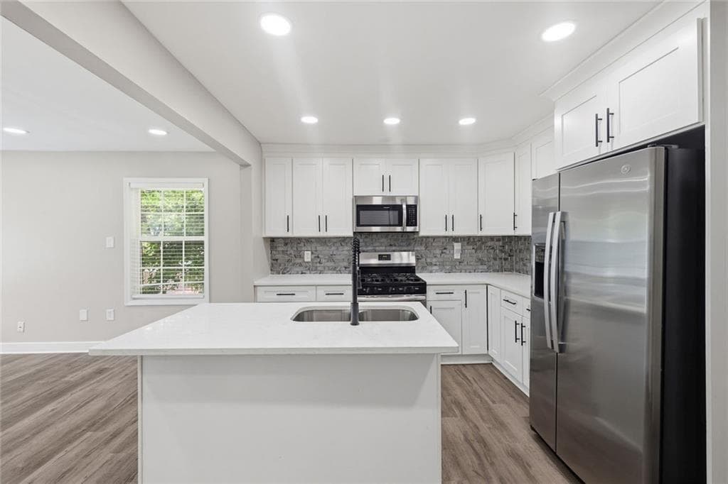 3 bedroom, 2 bathroom, 1,806 sq ft single family residence for sale at 2818 Meadowview Drive, Atlanta, GA 30316 — photo 9