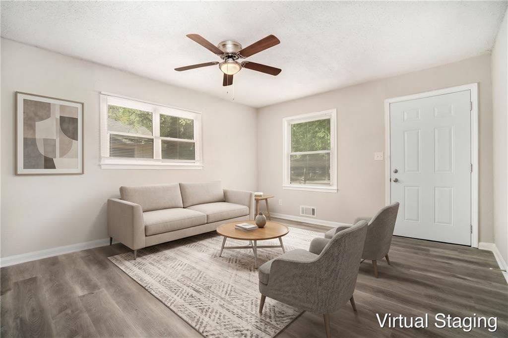 3 bedroom, 1 bathroom, 1,066 sq ft single family residence for sale at 114 Howell Drive, Atlanta, GA 30331 — photo 4