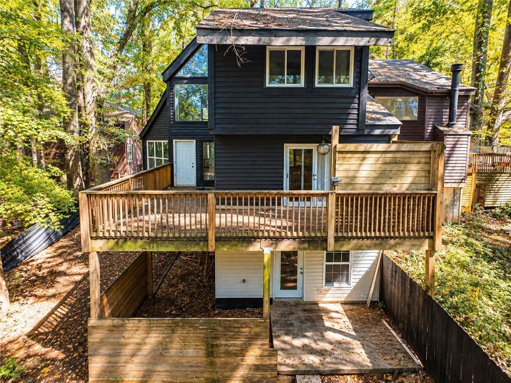 5 bedroom, 3 bathroom, 2,223 sq ft condominium for sale at 2501 Terrace Trail, Decatur, GA 30035 — photo 3