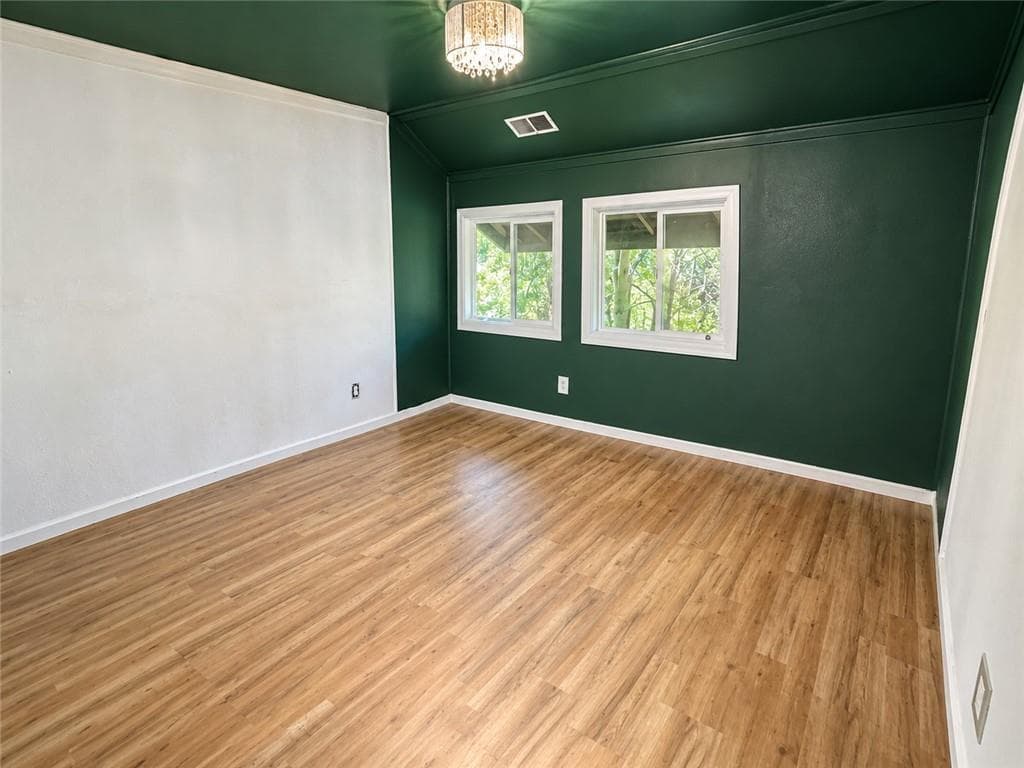 5 bedroom, 3 bathroom, 2,223 sq ft condominium for sale at 2501 Terrace Trail, Decatur, GA 30035 — photo 8