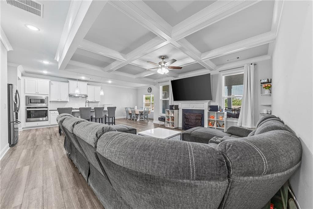6 bedroom, 5 bathroom, 3,150 sq ft single family residence for sale at 625 Fenwick Park Drive, Lawrenceville, GA 30045 — photo 10