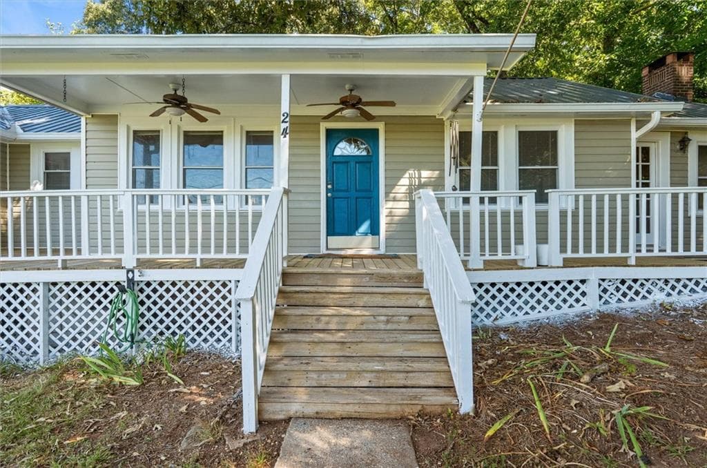 3 bedroom, 2 bathroom, 1,562 sq ft single family residence for sale at 24 Mitchell St, Carrollton, GA 30117 — photo 2