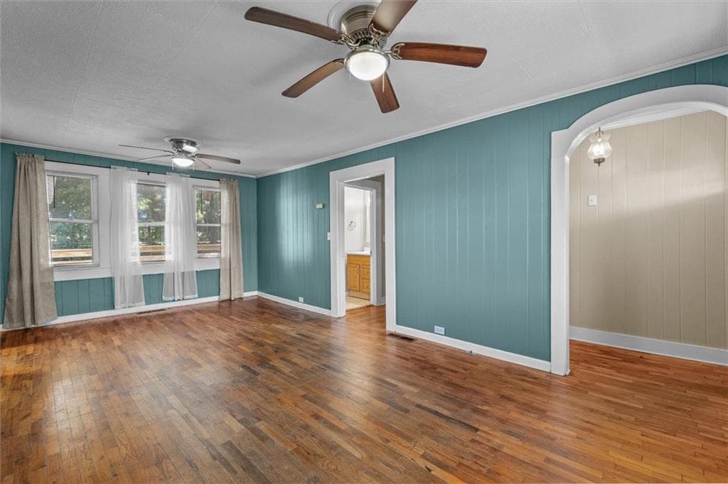 3 bedroom, 2 bathroom, 1,562 sq ft single family residence for sale at 24 Mitchell St, Carrollton, GA 30117 — photo 4