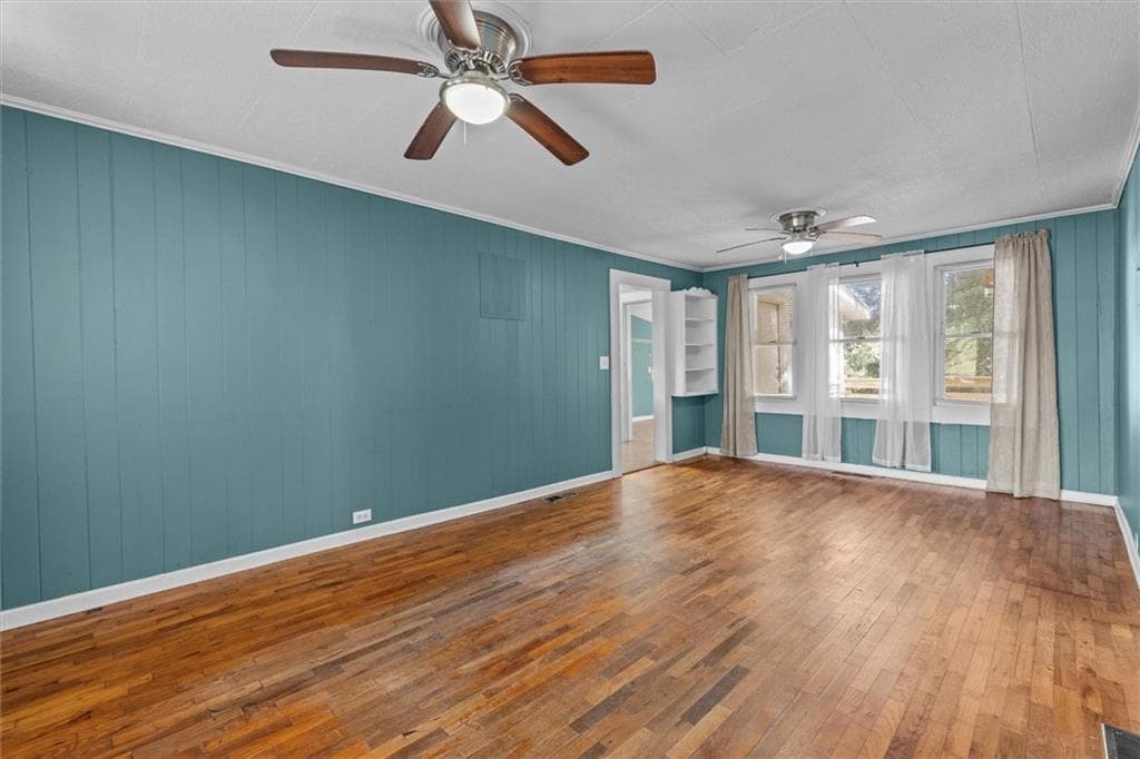3 bedroom, 2 bathroom, 1,562 sq ft single family residence for sale at 24 Mitchell St, Carrollton, GA 30117 — photo 5