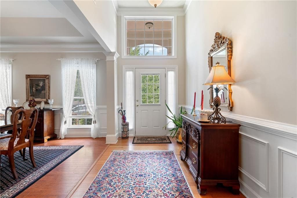 3 bedroom, 2 bathroom, 2,466 sq ft single family residence for sale at 5623 Lancashire Lane, Cumming, GA 30041 — photo 6