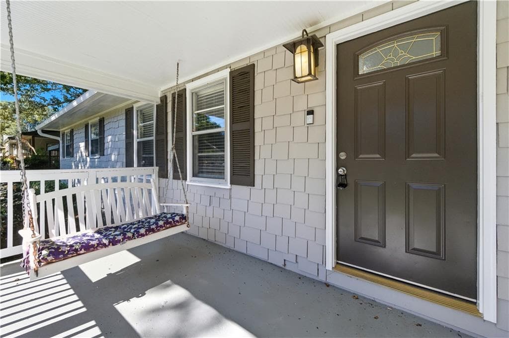 3 bedroom, 2 bathroom, 1,138 sq ft single family residence for rent at 1003 Valley Drive, Smyrna, GA 30080 for $2,700 a month — photo 2