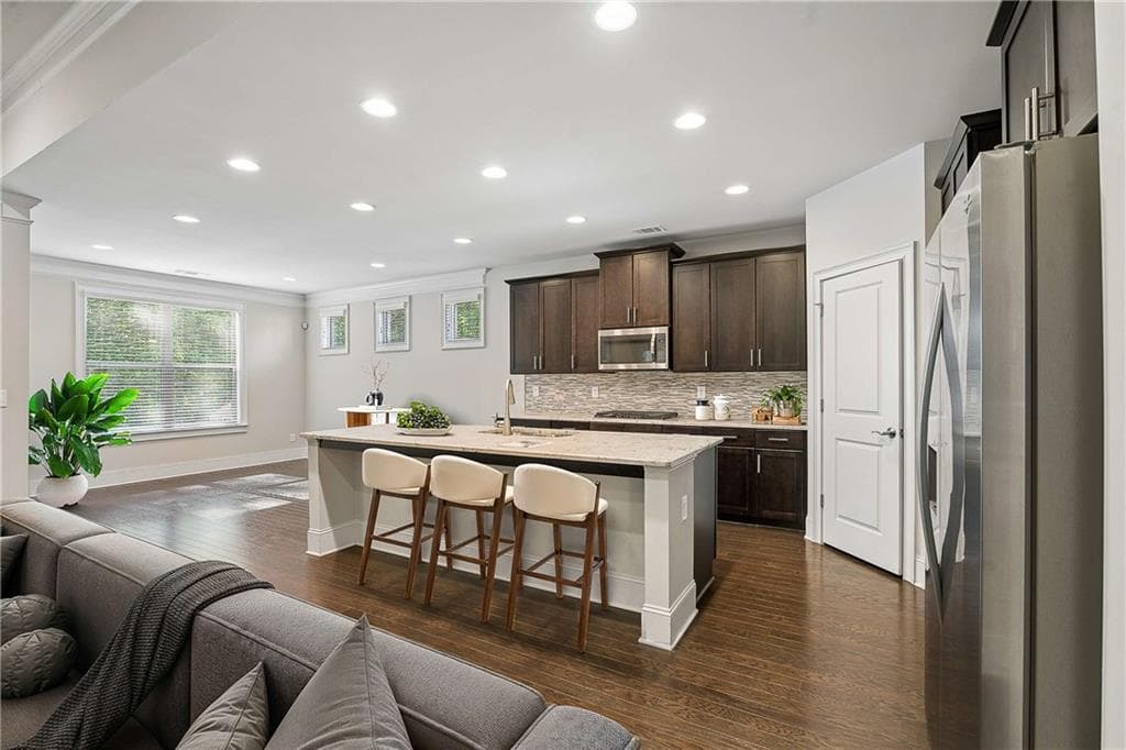 3 bedroom, 3 bathroom, 2,948 sq ft single family residence for sale at 1810 Geranium Lane, Cumming, GA 30040 — photo 3
