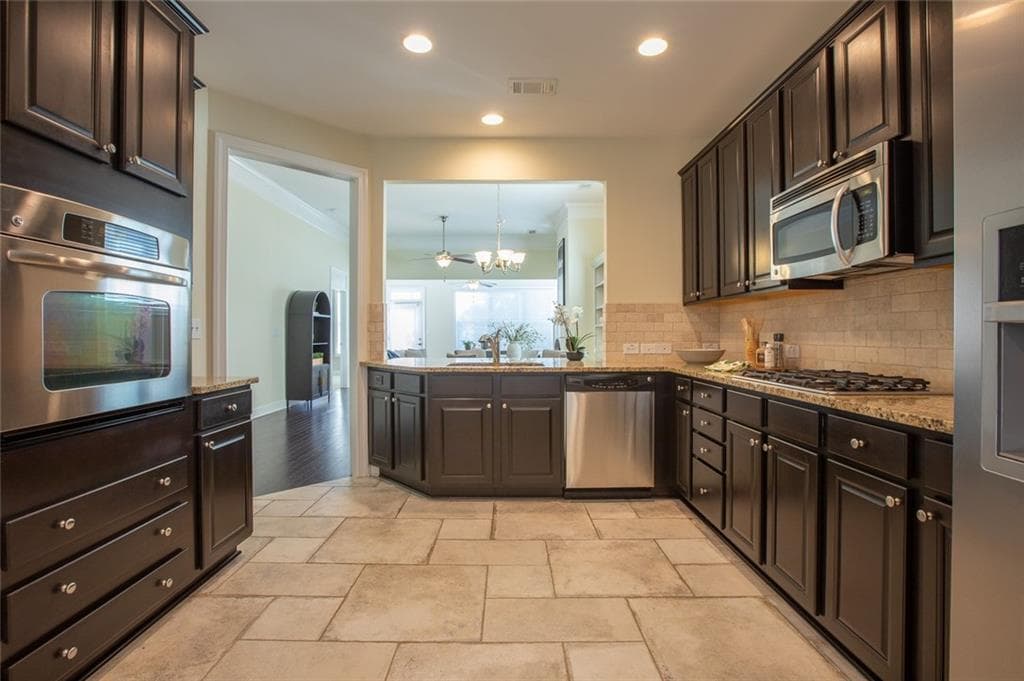 2 bedroom, 2 bathroom, 1,513 sq ft single family residence for sale at 3319 Sweet Plum Trace, Gainesville, GA 30504 — photo 3