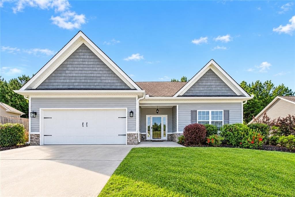 3 bedroom, 2 bathroom, 1,728 sq ft single family residence for sale at 271 Alexandria Way, Dallas, GA 30132 — photo 1 of 30
