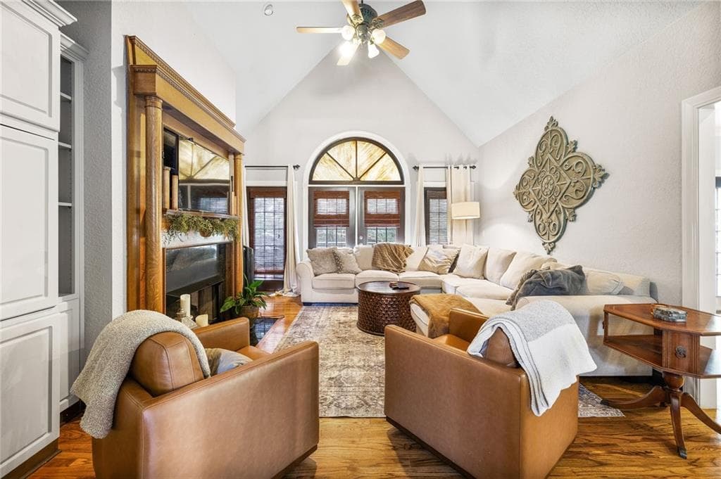 3 bedroom, 5 bathroom, 3,062 sq ft single family residence for sale at 401 Ginger Trail, Demorest, GA 30535 — photo 3