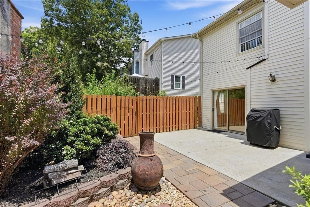 2 bedroom, 3 bathroom, 1,374 sq ft townhouse for sale at 222 Forkner Drive #10, Decatur, GA 30030 — photo 5