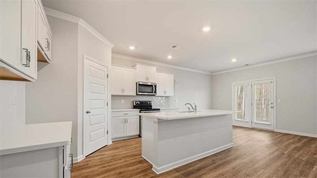 5 bedroom, 3 bathroom, 2,511 sq ft single family residence for sale at 511 Alder Lane Court, Griffin, GA 30223 — photo 5