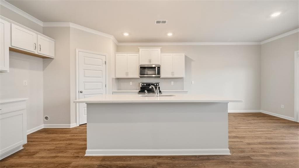 5 bedroom, 3 bathroom, 2,511 sq ft single family residence for sale at 511 Alder Lane Court, Griffin, GA 30223 — photo 6