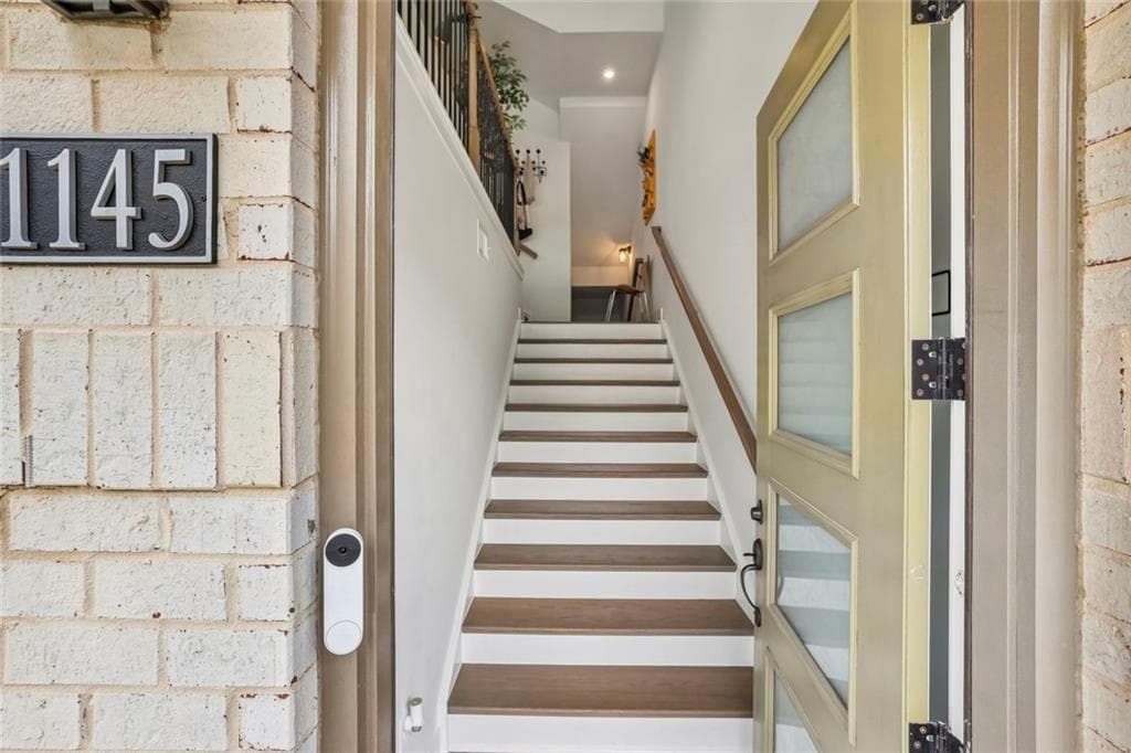 4 bedroom, 5 bathroom, 2,890 sq ft townhouse for rent at 1145 Rivard Circle, Atlanta, GA 30318 for $4,800 a month — photo 4