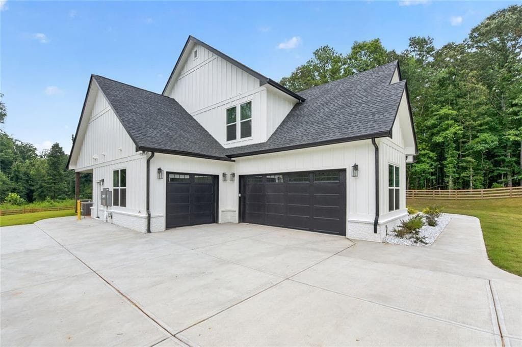5 bedroom, 5 bathroom, 4,680 sq ft single family residence for sale at 127 Tanners Bridge Road, Bethlehem, GA 30620 — photo 3