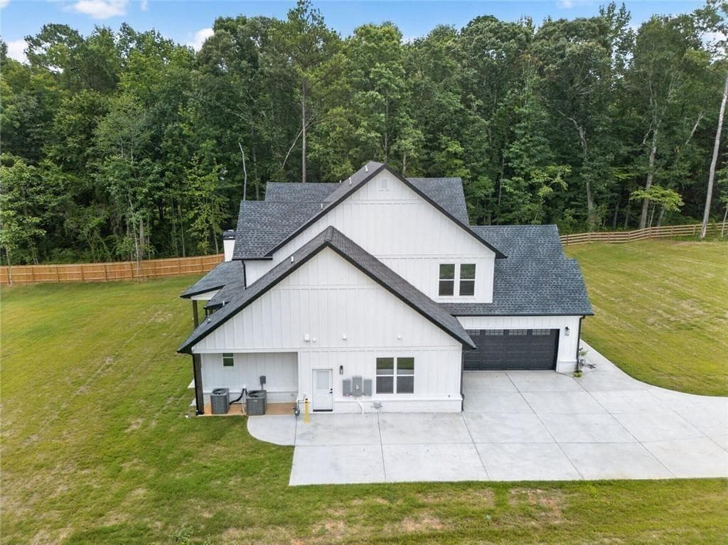 5 bedroom, 5 bathroom, 4,680 sq ft single family residence for sale at 127 Tanners Bridge Road, Bethlehem, GA 30620 — photo 8
