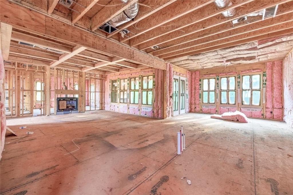 4 bedroom, 5 bathroom, 3,582 sq ft single family residence for sale at 271 Lake Vista Drive, Statham, GA 30666 — photo 3