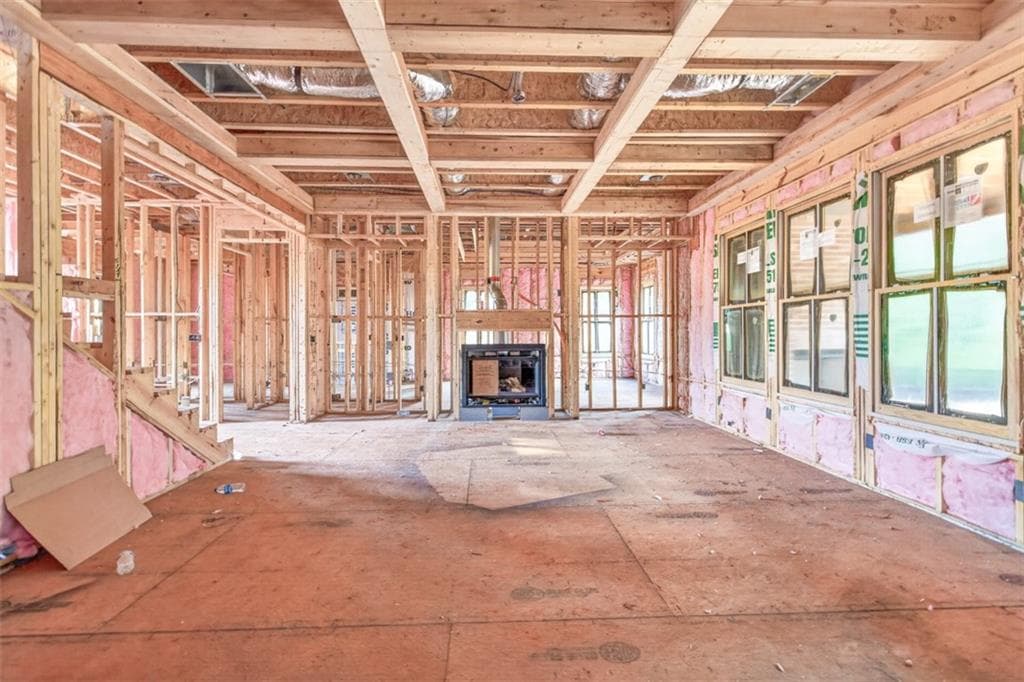 4 bedroom, 5 bathroom, 3,582 sq ft single family residence for sale at 271 Lake Vista Drive, Statham, GA 30666 — photo 4
