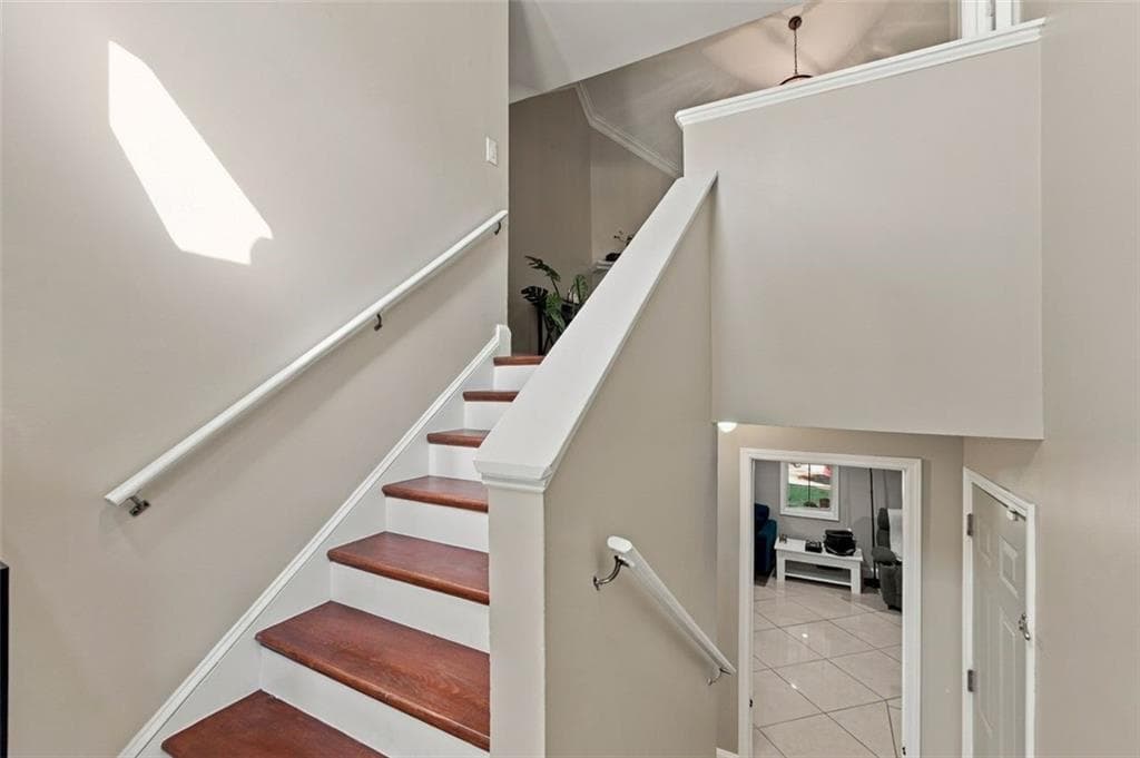 6 bedroom, 4 bathroom, 3,114 sq ft single family residence for sale at 61 Oxford Brook Way, Lawrenceville, GA 30046 — photo 6