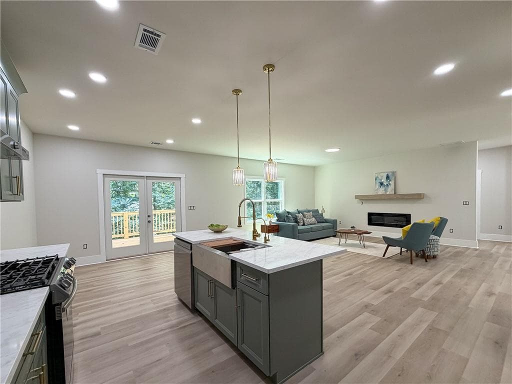 4 bedroom, 3 bathroom, 2,837 sq ft single family residence for sale at 6104 Wandering Way, Norcross, GA 30093 — photo 8